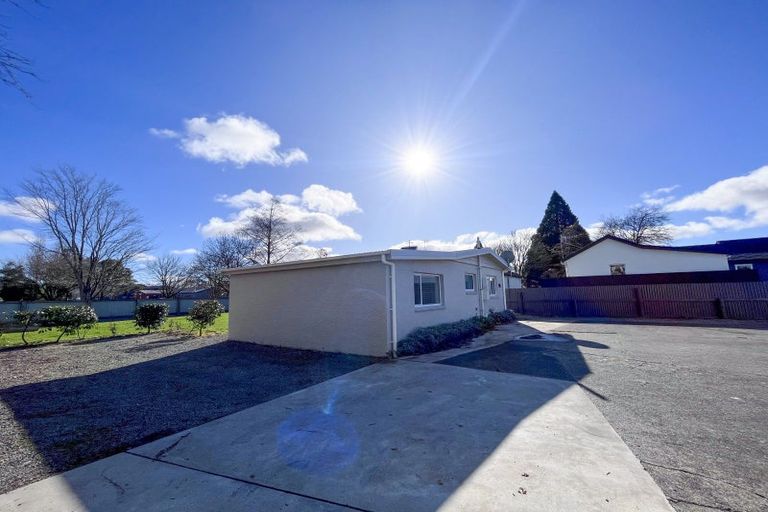 Photo of property in 74 Great North Road, Winton, 9720