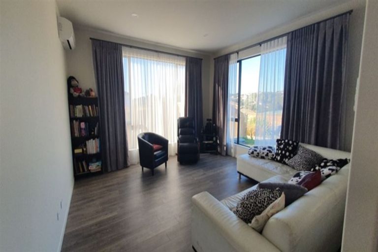 Photo of property in 319 Flat Bush School Road, Flat Bush, Auckland, 2019