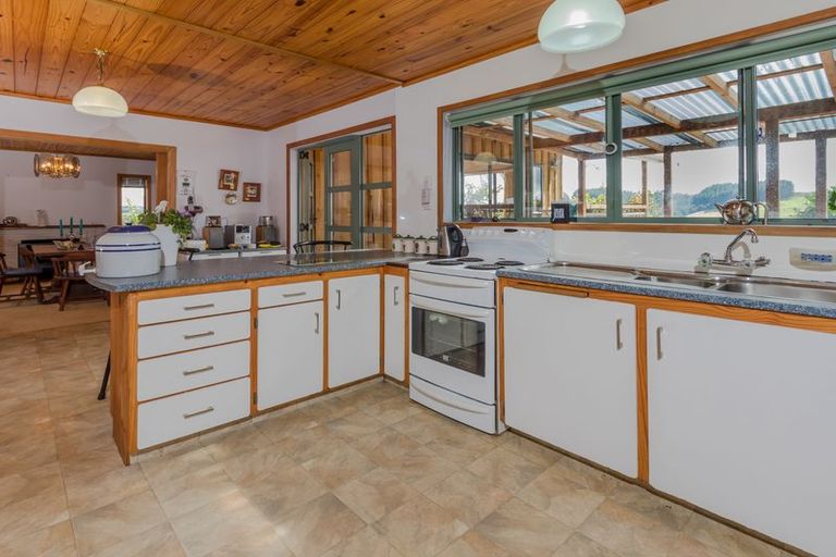 Photo of property in 841 Te Ahu Ahu Road, Waimate North, Kerikeri, 0293