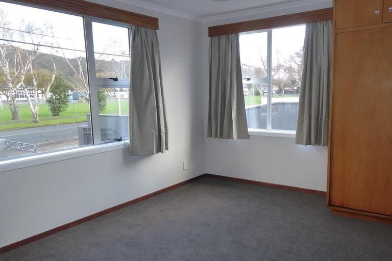 Photo of property in 30 Wheatley Street, Naenae, Lower Hutt, 5011