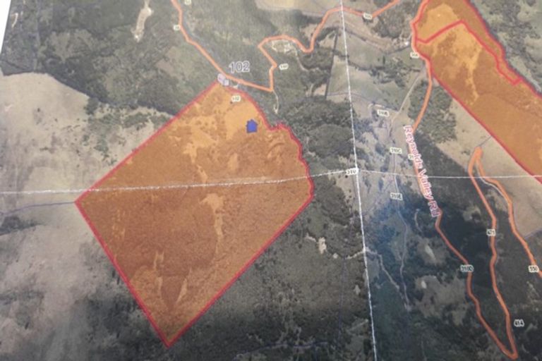 Photo of property in 102 Reynolds Valley Road, Okuti Valley, Little River, 7591