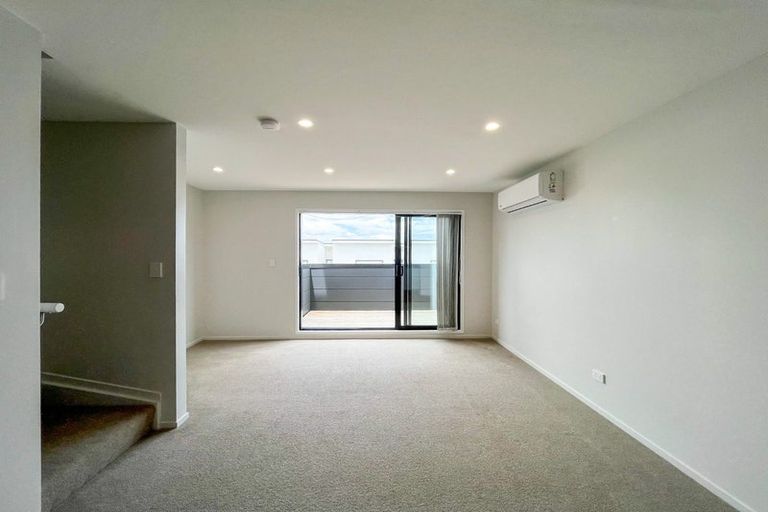 Photo of property in 49 Tima Lane, Mangere Bridge, Auckland, 2022