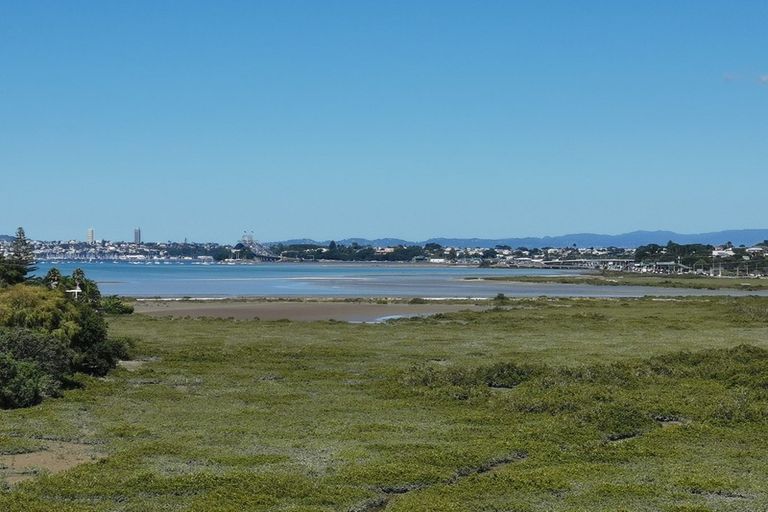 Photo of property in 36 Esmonde Road, Takapuna, Auckland, 0622