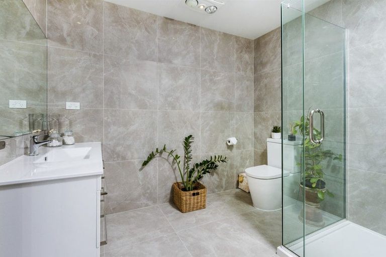 Photo of property in 77 Bonair Crescent, Silverdale, 0932