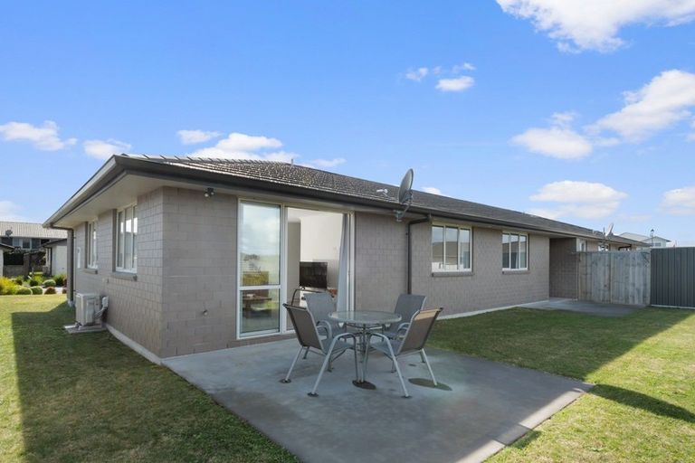 Photo of property in Waterview Estate, 86/4 Greystone Place, Omokoroa, 3114