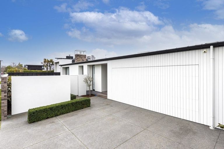 Photo of property in 32 Clifford Avenue, Merivale, Christchurch, 8014