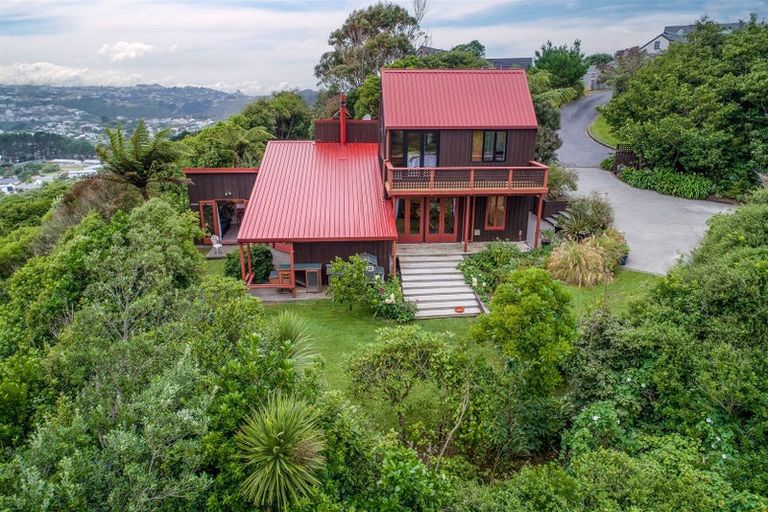 Photo of property in 64 Nalanda Crescent, Broadmeadows, Wellington, 6035