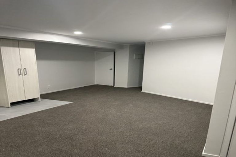Photo of property in 20 Mason Street, New Lynn, Auckland, 0600
