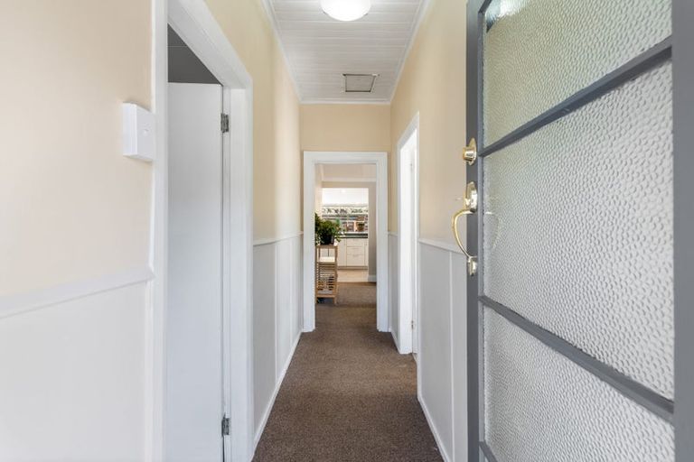 Photo of property in 396 Kaikorai Valley Road, Bradford, Dunedin, 9011