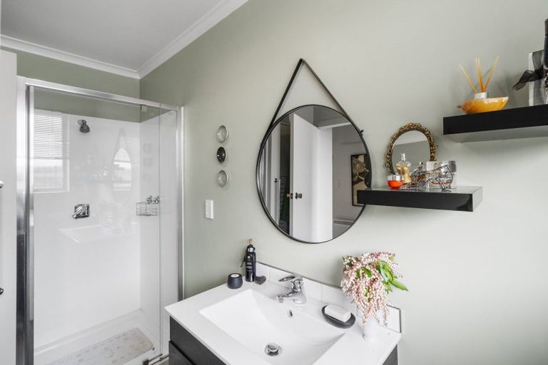 Photo of property in 1/77 Bridle Path Road, Heathcote Valley, Christchurch, 8022