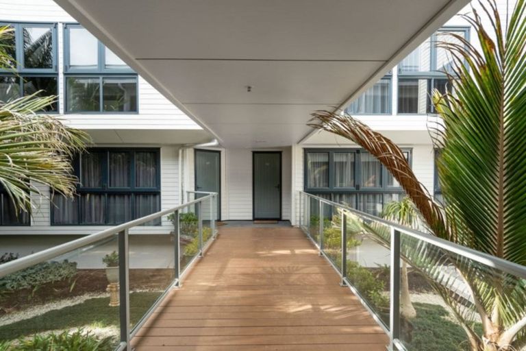 Photo of property in Atlas Apartments, 17/49 Maunganui Road, Mount Maunganui, 3116