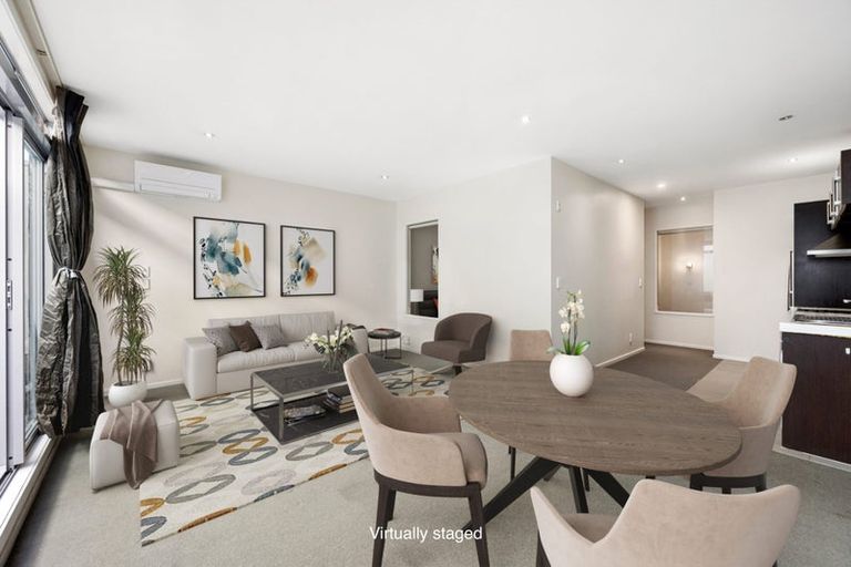 Photo of property in Las Olas De Cuba, 3/35 Torrens Terrace, Mount Cook, Wellington, 6011