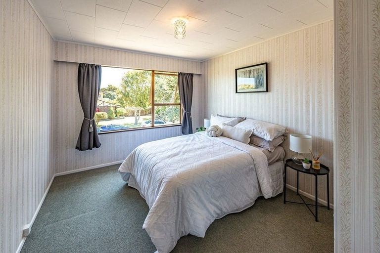 Photo of property in 19 Akepiro Place, Tawhero, Whanganui, 4501