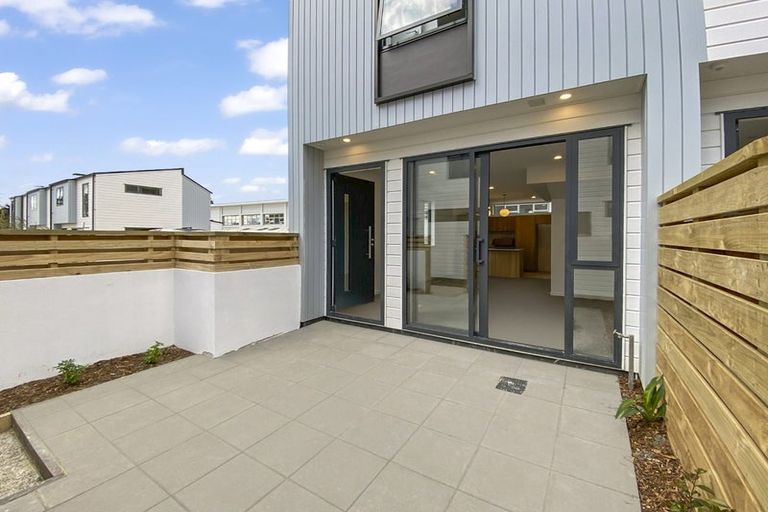Photo of property in 4/1 Elliott Street, Johnsonville, Wellington, 6037