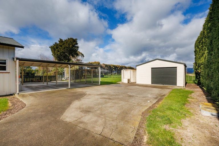 Photo of property in 1696 State Highway 56, Tiakitahuna, Palmerston North, 4477