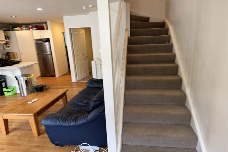 Photo of property in 132 Aro Street, Aro Valley, Wellington, 6021