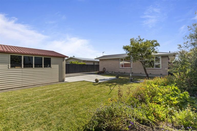 Photo of property in 6 Dulles Place, Papanui, Christchurch, 8053