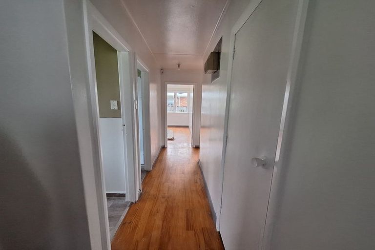 Photo of property in 5 Gubb Place, Otara, Auckland, 2023