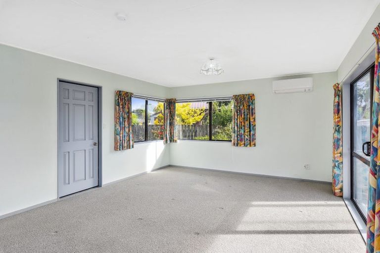 Photo of property in 99 Queens Road, Waikanae Beach, Waikanae, 5036