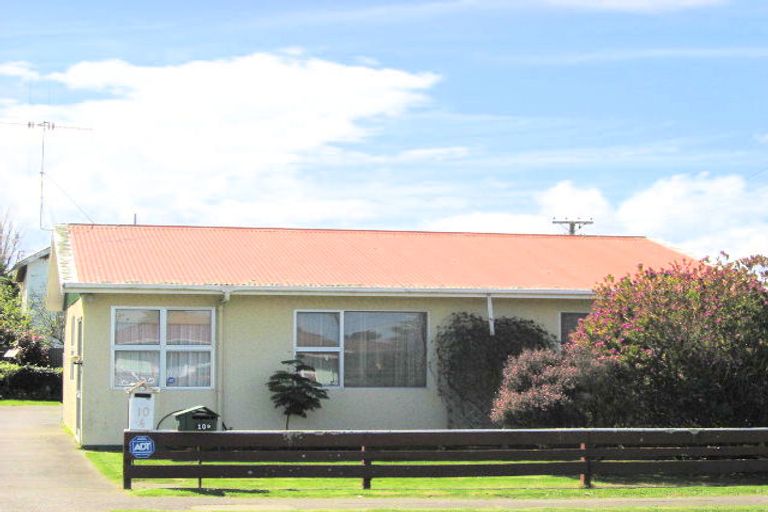 Photo of property in 10 Puriri Street, Gonville, Whanganui, 4501