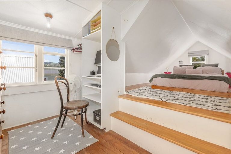 Photo of property in 11 Whanake Street, Titahi Bay, Porirua, 5022