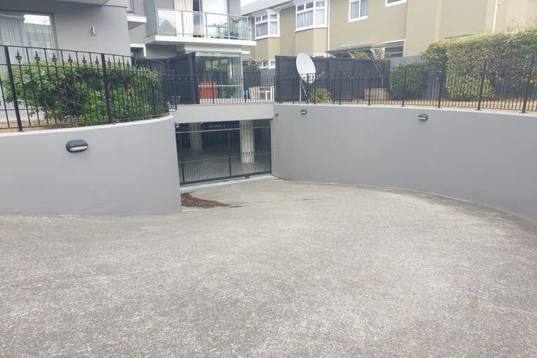 Photo of property in 12/245 Montreal Street, Christchurch Central, Christchurch, 8013