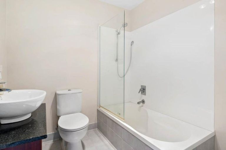 Photo of property in 52 Waterside Crescent, Gulf Harbour, Whangaparaoa, 0930