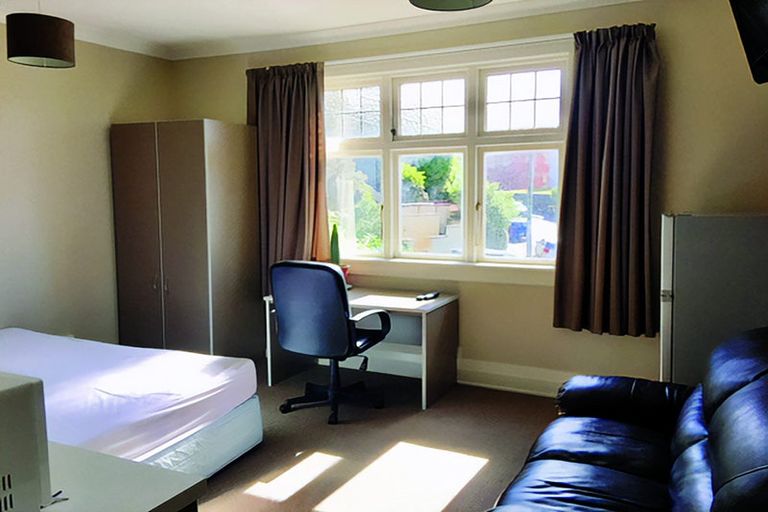 Photo of property in 2 Elder Street, North Dunedin, Dunedin, 9016