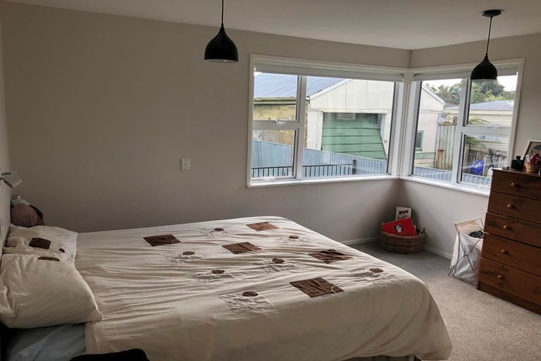 Photo of property in 11 Barton Grove, Naenae, Lower Hutt, 5011