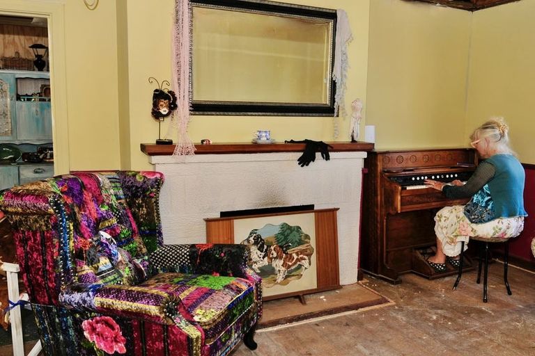 Photo of property in 6 Mary Street, Waimate, 7924