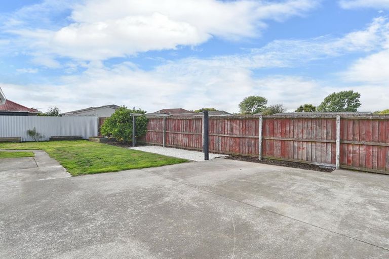 Photo of property in 25 Dunstan Crescent, Hornby, Christchurch, 8042