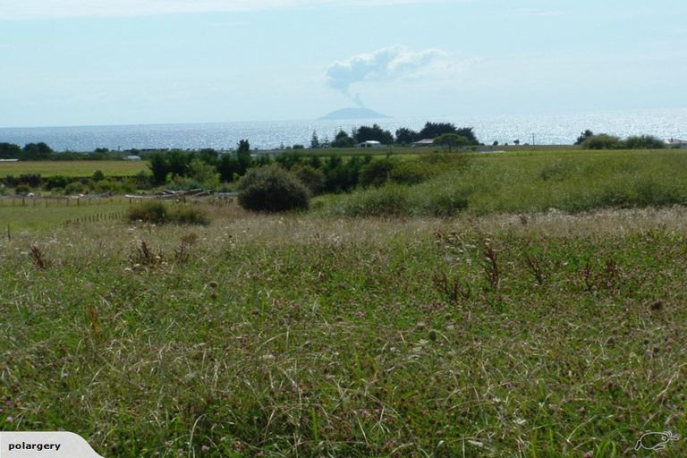 Photo of property in 15 Rawinia Place, Te Kaha, 3199