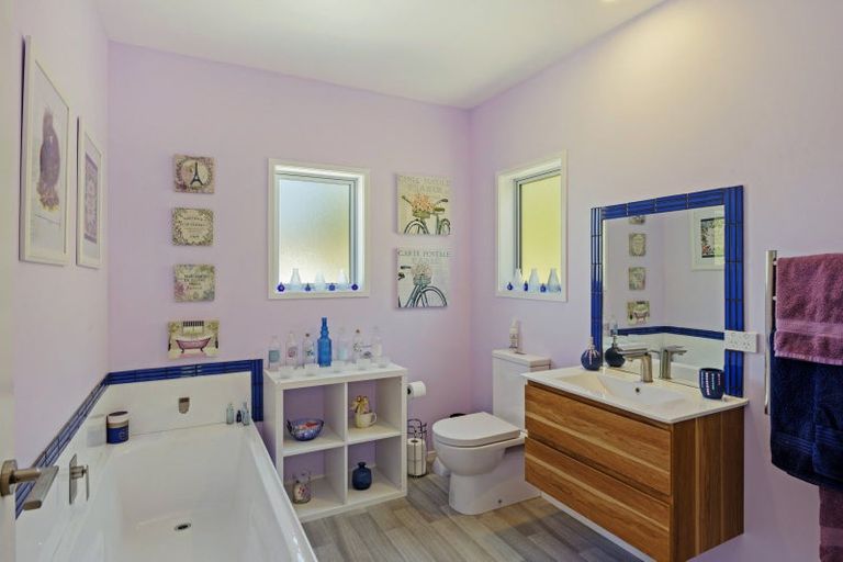 Photo of property in 2b Uruti Road, Russell, 0272