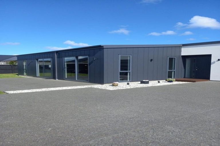 Photo of property in 9 Summerleas Lane, Halswell, Christchurch, 8025