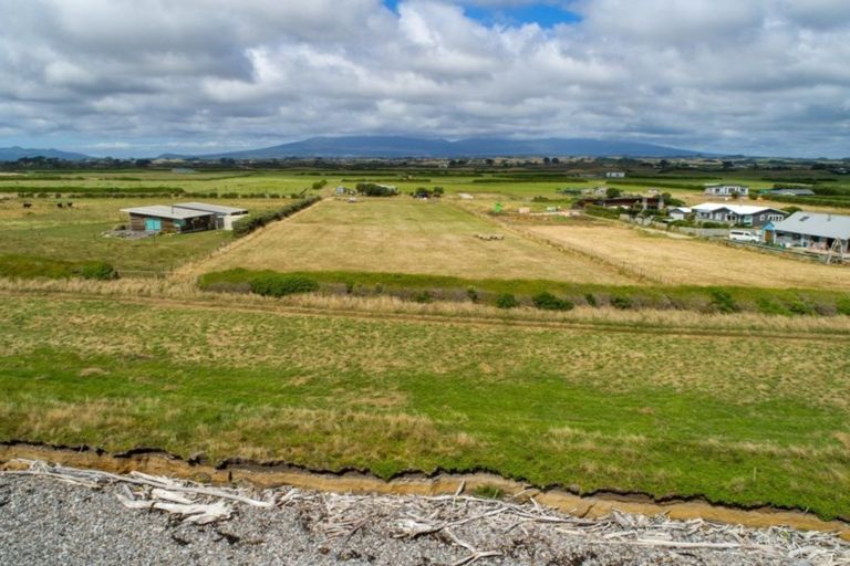 Photo of property in 59 Anglers Avenue, Warea, New Plymouth, 4381