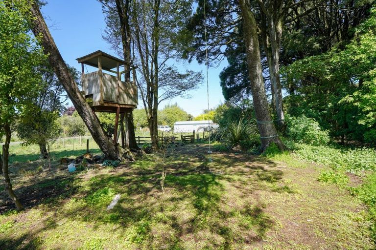 Photo of property in 18 Mahuri Road, Otatara, Invercargill, 9879