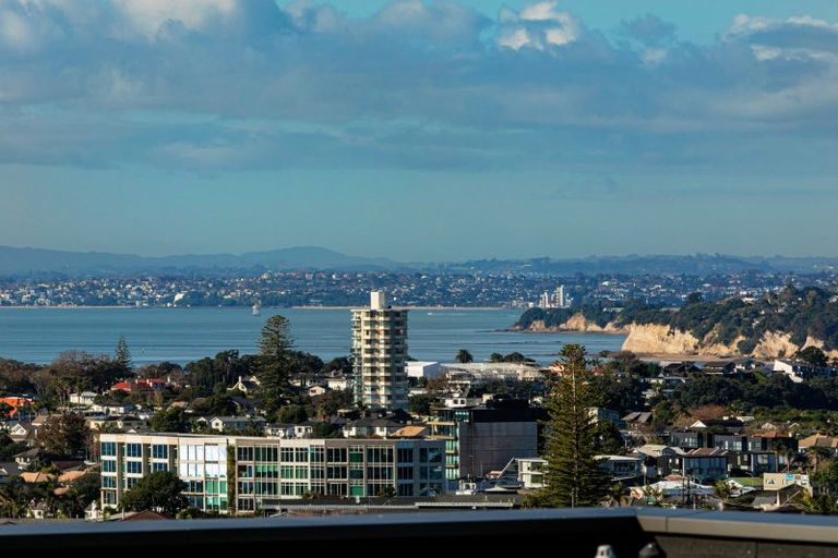 Photo of property in 167a East Coast Road, Castor Bay, Auckland, 0620