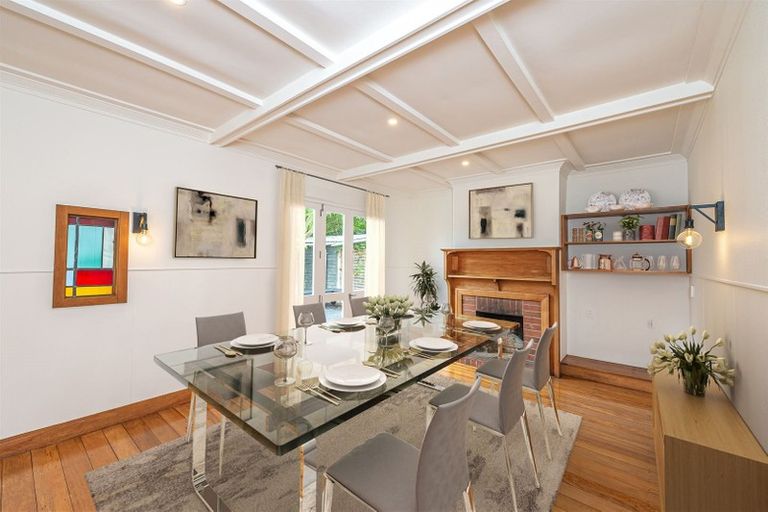 Photo of property in 10 Selwyn Crescent, College Estate, Whanganui, 4500