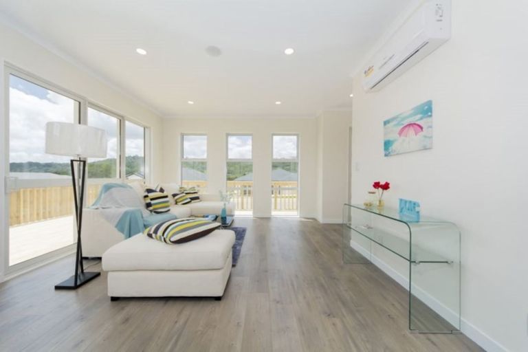 Photo of property in 20 Will Street, Huapai, Kumeu, 0810