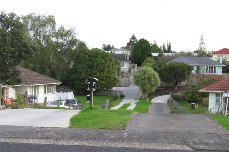 Photo of property in 74 Kervil Avenue, Te Atatu Peninsula, Auckland, 0610