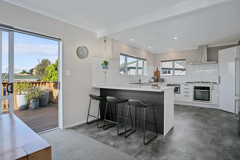 Photo of property in 37 Sheridan Crescent, Leamington, Cambridge, 3432