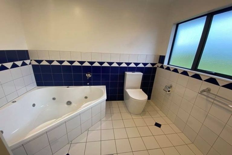 Photo of property in 18 Silver Pine Avenue, Woodridge, Wellington, 6037