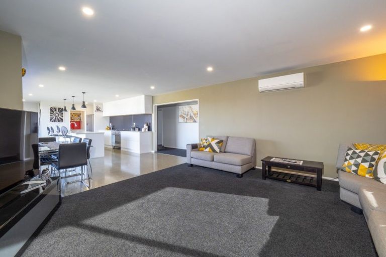 Photo of property in 8 Halston Close, Huntingdon, Ashburton, 7774