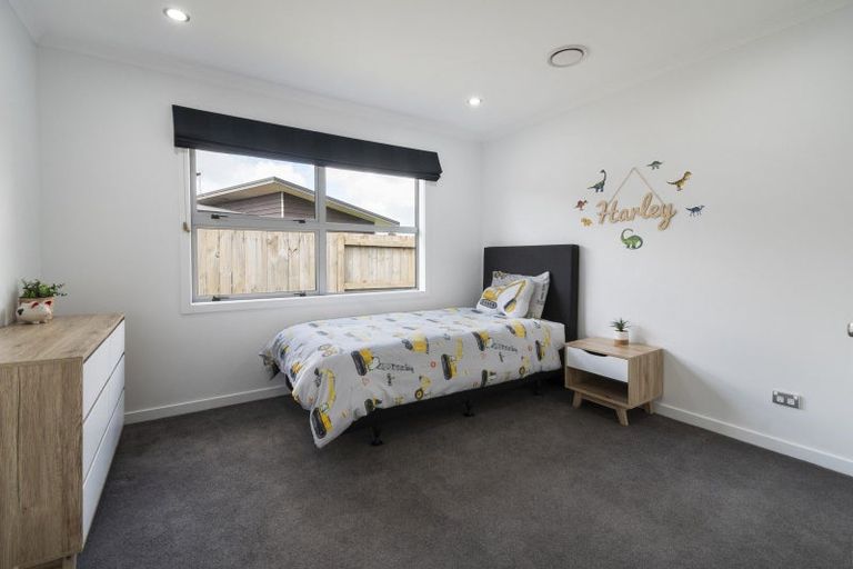 Photo of property in 14 Millbrook Place, Ashhurst, 4810