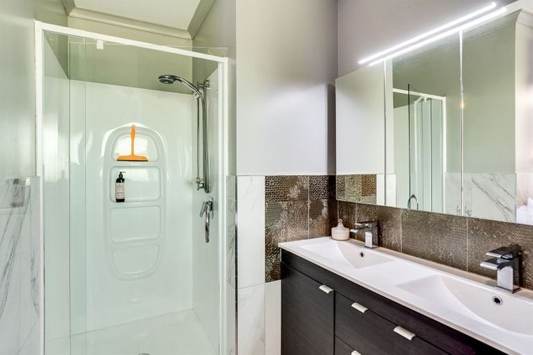 Photo of property in 17 Goldsmith Road, Hospital Hill, Napier, 4110