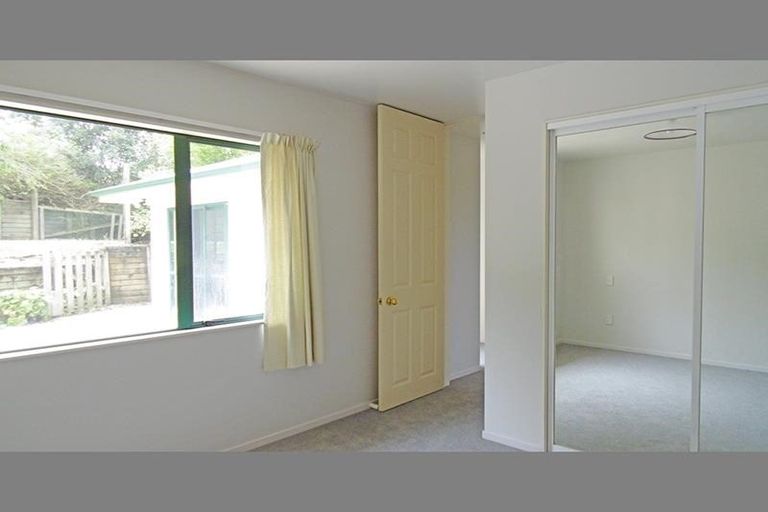 Photo of property in 12b Wicklam Lane, Greenhithe, Auckland, 0632