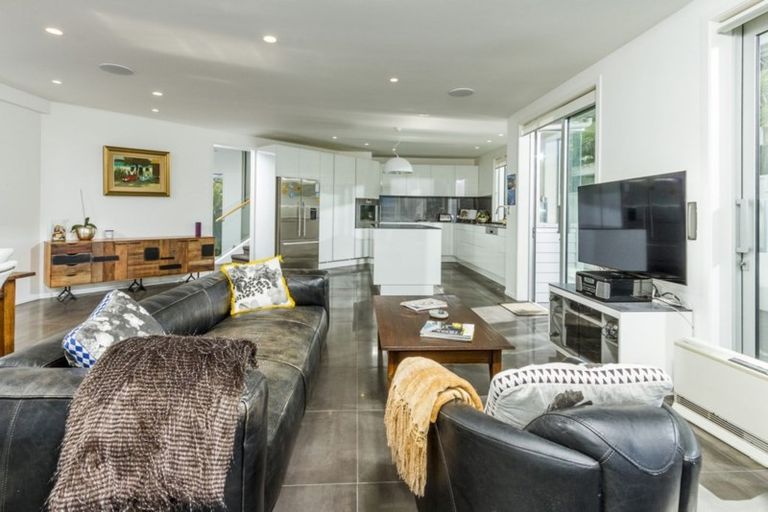 Photo of property in 31 Beach Road, Castor Bay, Auckland, 0620
