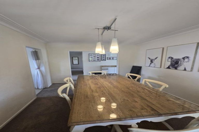 Photo of property in 48 Reeves Road, Pakuranga, Auckland, 2010