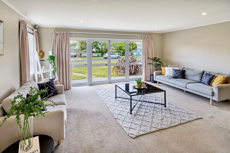 Photo of property in 13 Nathan Street, Tawa, Wellington, 5028