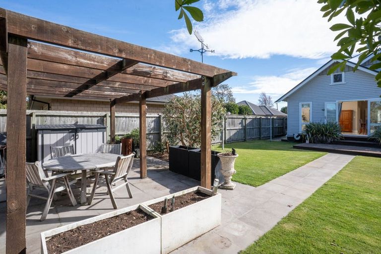 Photo of property in 20 Plynlimon Road, Fendalton, Christchurch, 8052